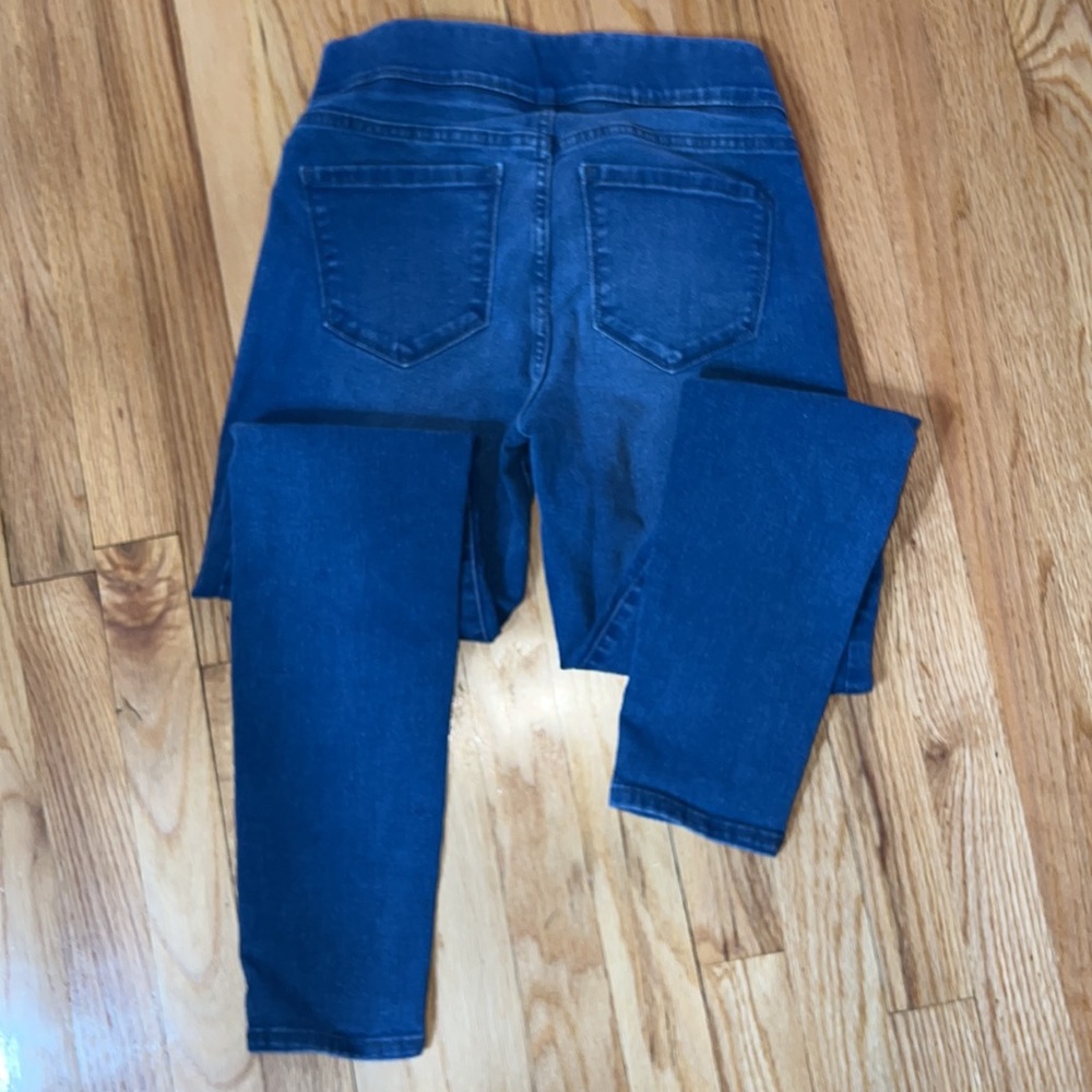 Old Navy Like New Super Skinny Mid-Rise Jeggings - Picture 2 of 5
